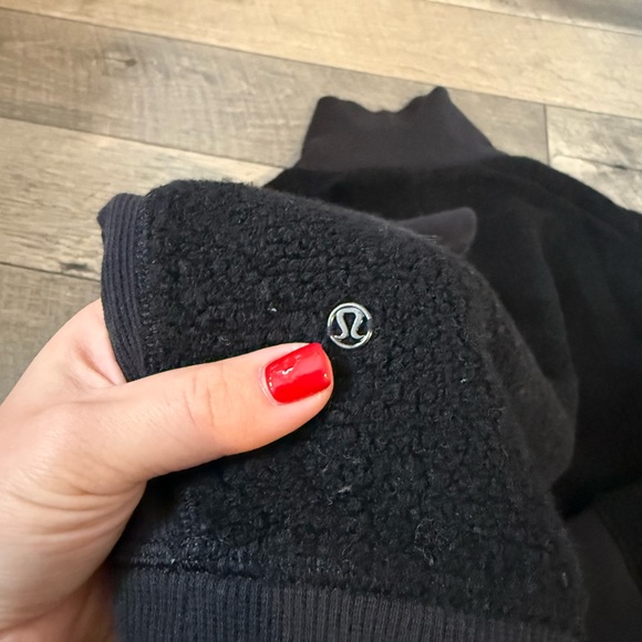 Lululemon Sherpa Quarter Zip - Picture 4 of 4